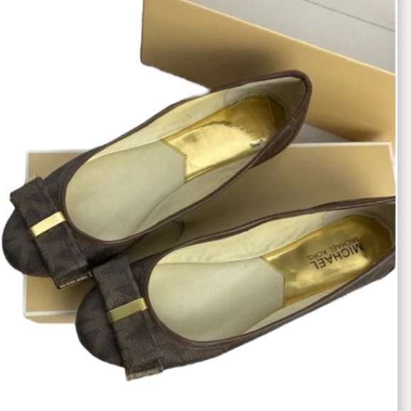MICHAEL Michael Kors “Kiera” Ballet Flats Sz 7.5 Signature Flats - Picture 1 of 9